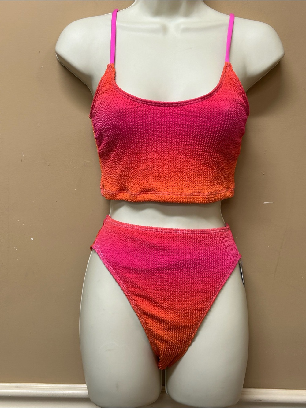 Vici Malibu Scrunch Ombre Bikini Set Size medium Nwt